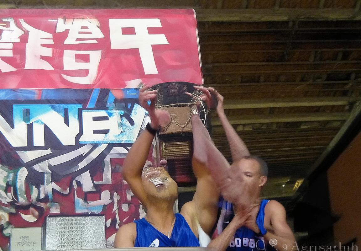 多诺万・米切尔：NBA全明星的成长之路与传奇人生